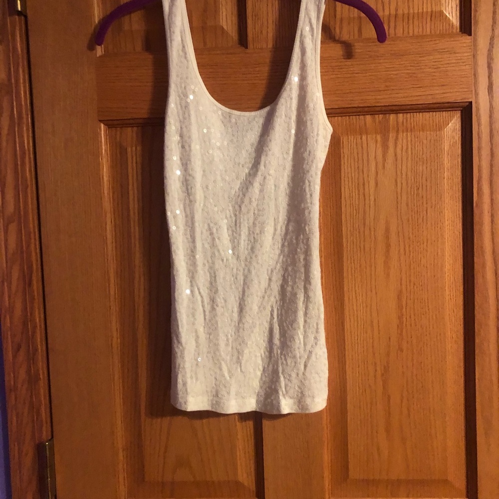 Sequin tank